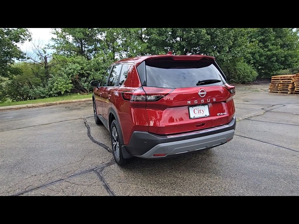 Used 2023 Red Nissan SV image 6