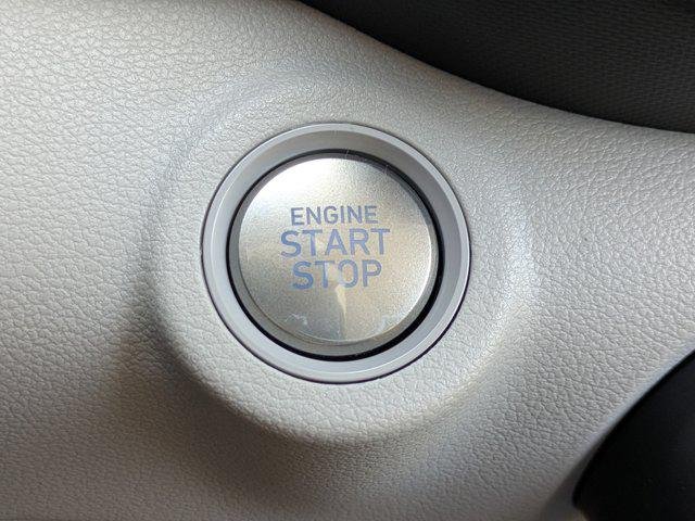 New 2026 Shimmering Silver Hyundai SEL image 25