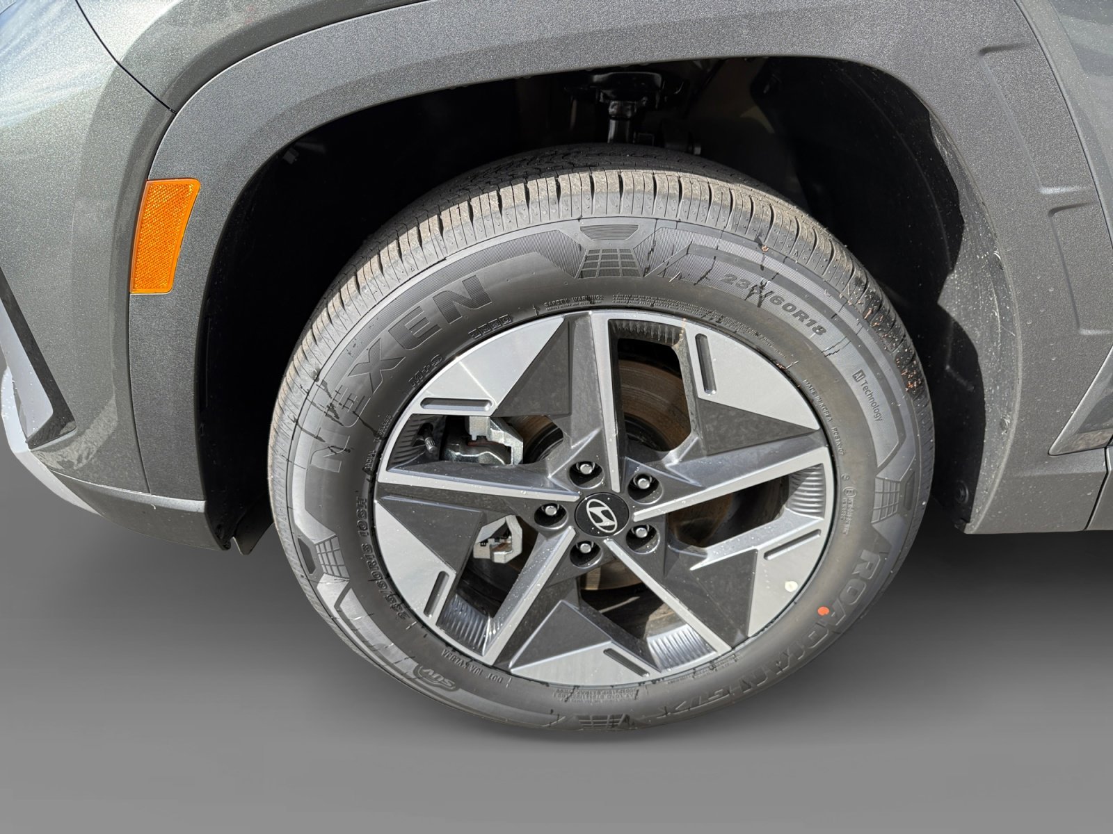 New 2026 Amazon Gray Hyundai SEL AWD image 9