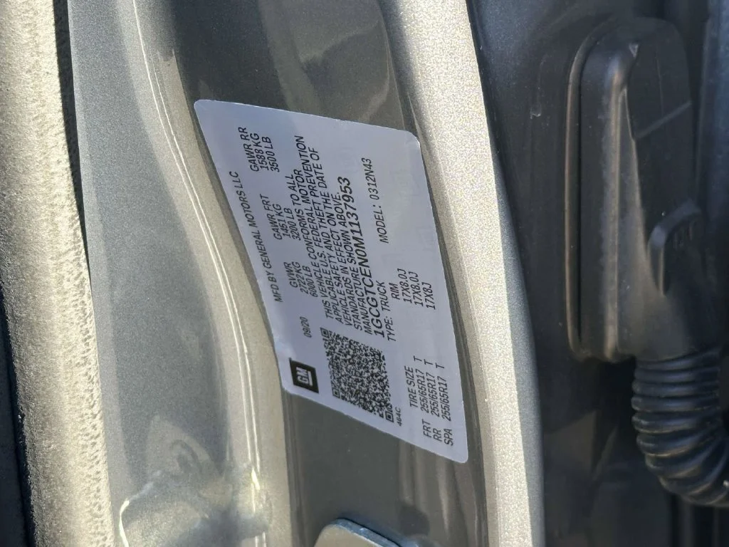 Used 2021 Steel Metallic Chevrolet LT image 38