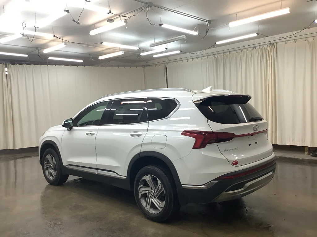 Used 2022 Quartz White Hyundai SEL image 9