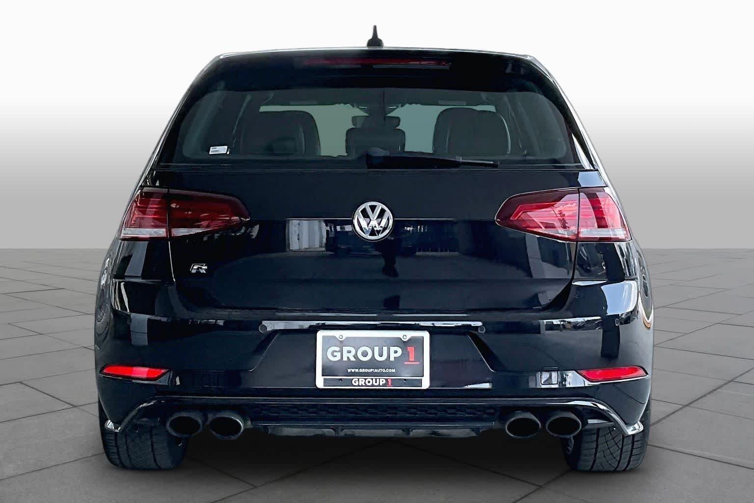 Pre-Owned 2018 Volkswagen Golf R