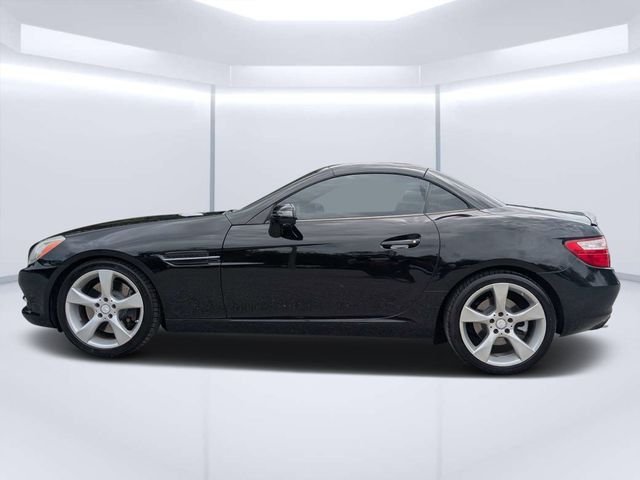 Used 2012 Black Mercedes-Benz SLK 350 image 6