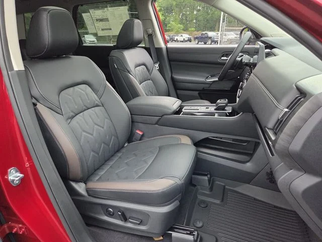 New 2026 Scarlet Ember Tintcoat Nissan Platinum image 14