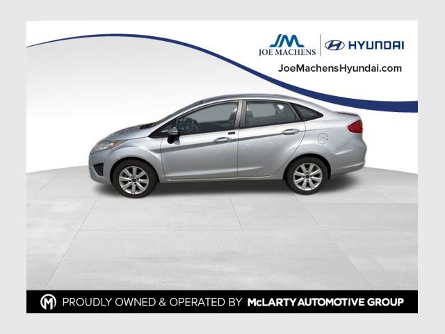 Used 2013 Silver Ford SE image 1