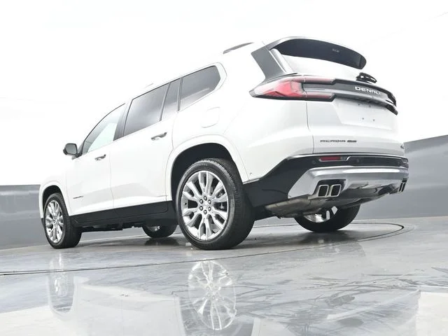 Used 2025 White GMC Denali image 34