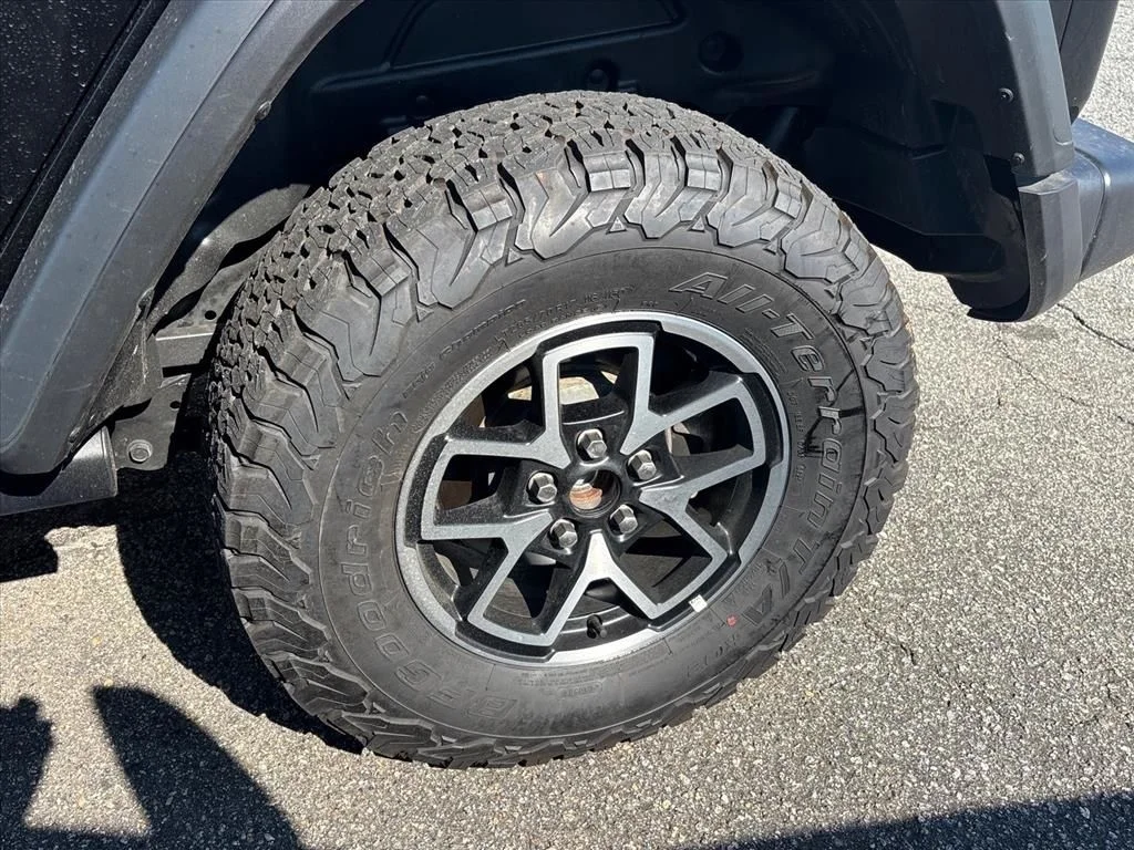 Used 2025 Black Jeep Rubicon image 14