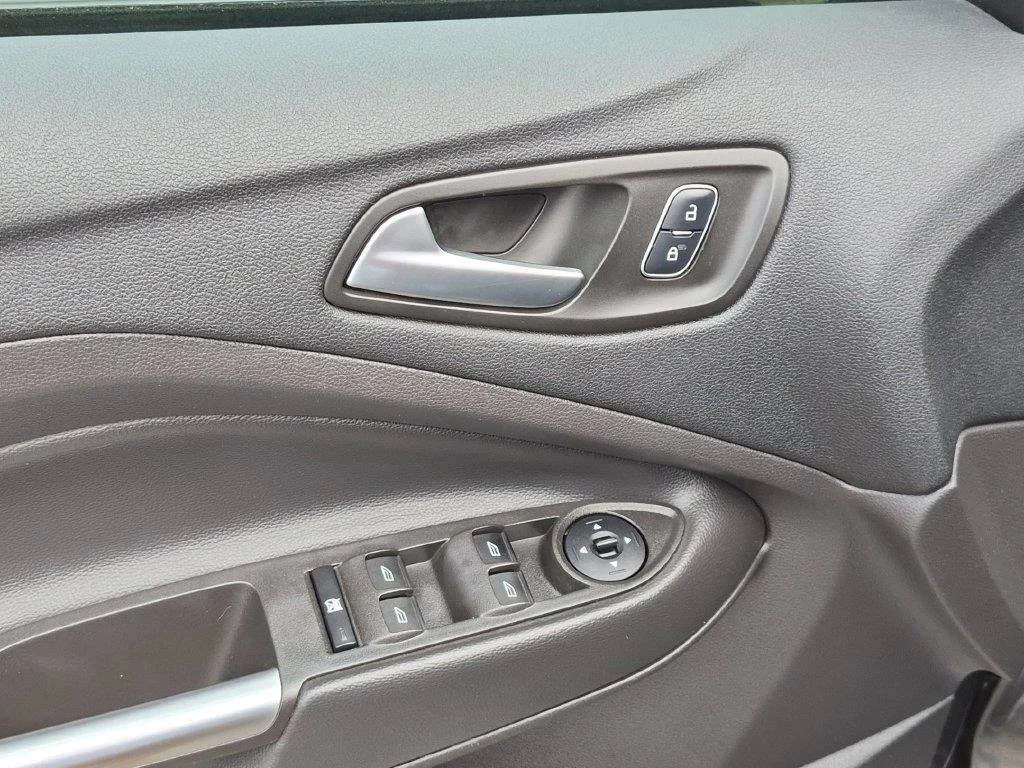 Used 2018 Gray Ford SEL image 11