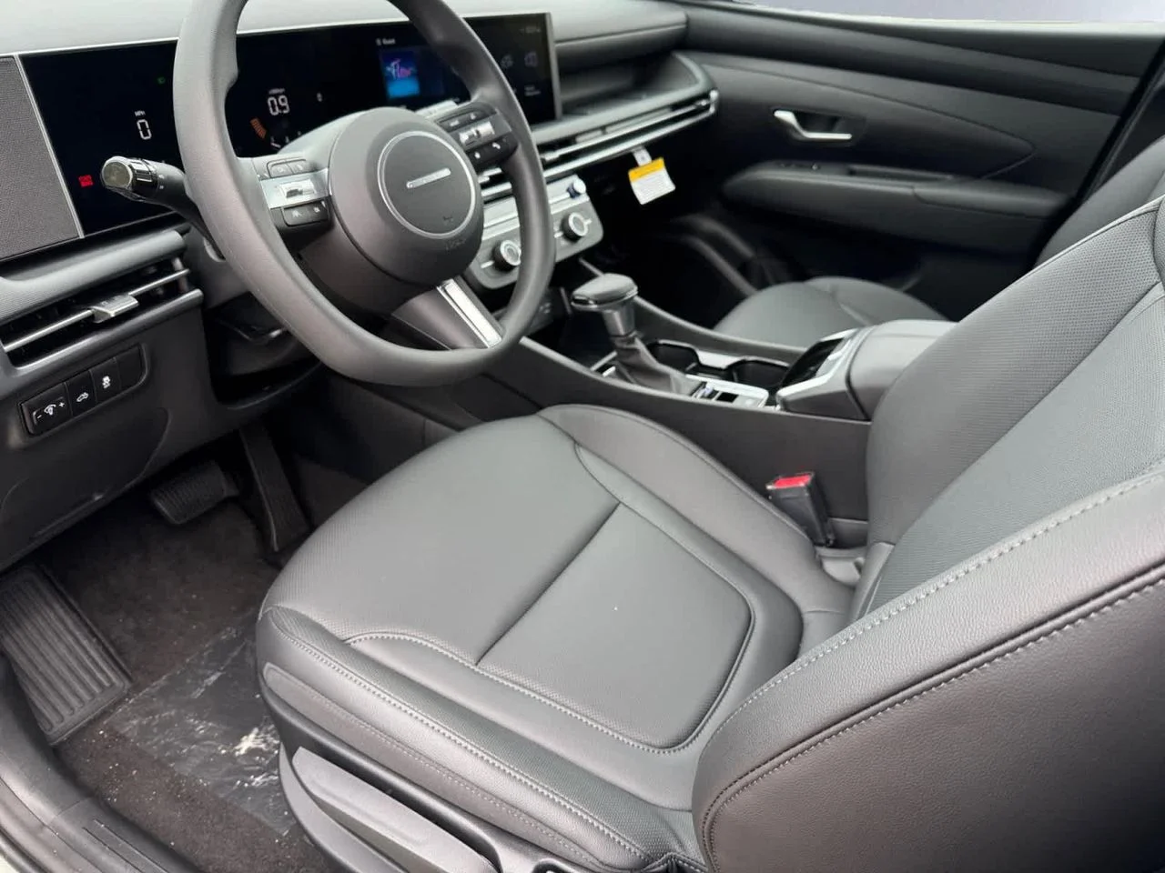 New 2027 Green Hyundai SE AWD image 7
