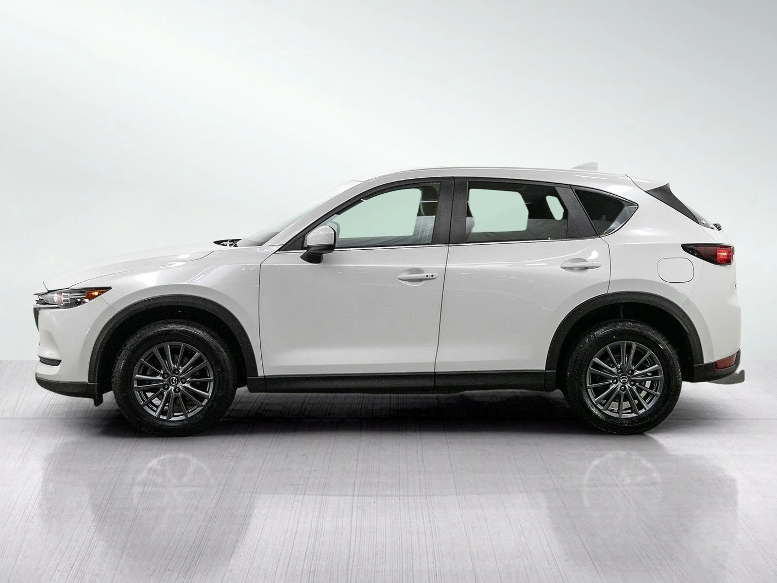 Used 2020 Snowflake White Pearl Mica Mazda Touring image 2