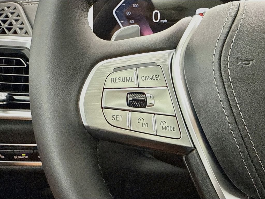 New 2027 White Metallic BMW xDrive40i image 11