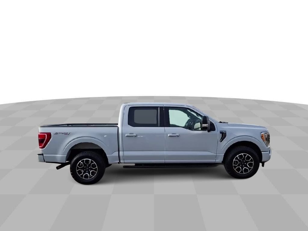 Used 2022 White Ford XLT image 9