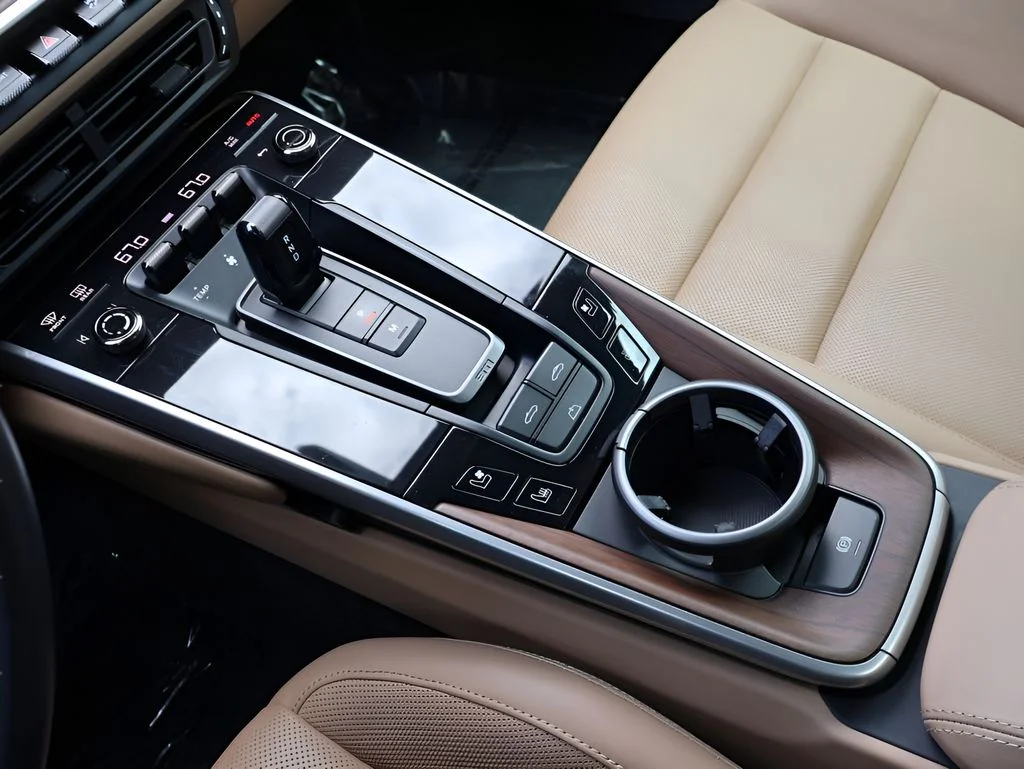 Used 2020 White Porsche Carrera S image 24