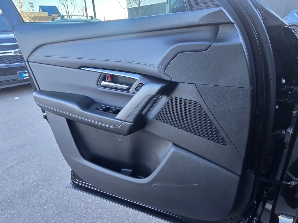 New 2026 Jet Black Mica Mazda 2.5 S Select AWD image 17