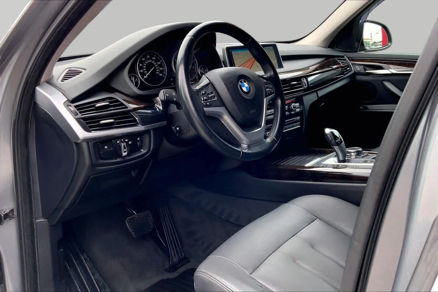 Used 2016 Space Gray Metallic BMW xDrive35i image 16