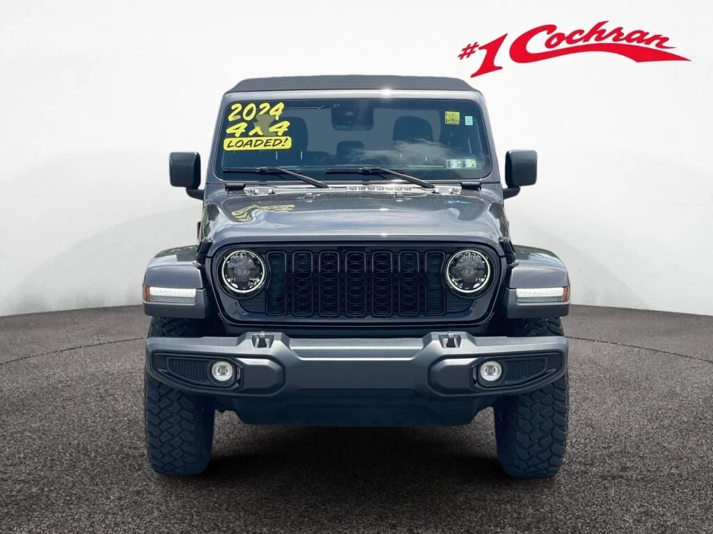 Used 2024 Granite Crystal Metallic Clearcoat Jeep Willys image 32