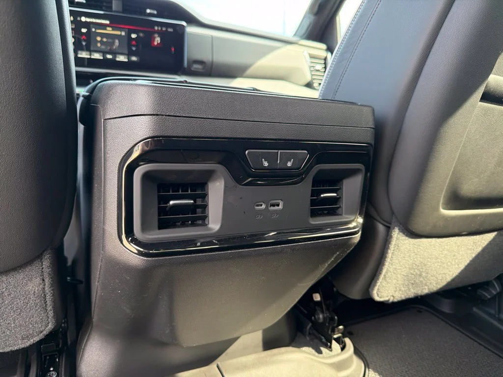 New 2026 Sterling Metallic GMC AT4X image 30