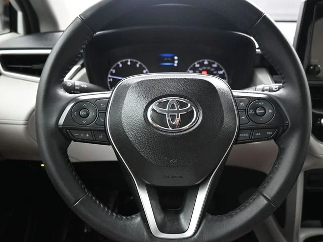 Used 2025 Beige Toyota LE image 25