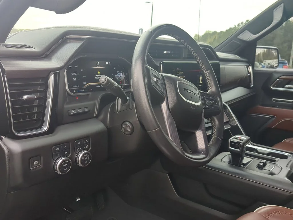 Used 2023 Onyx Black GMC Denali Ultimate image 14