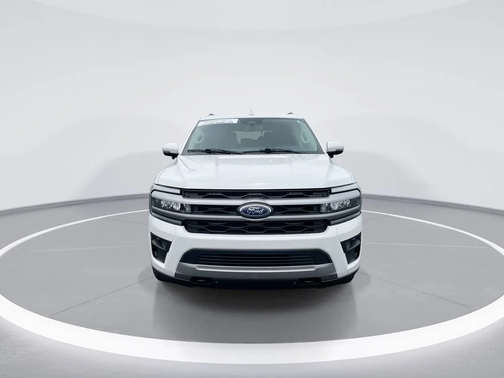 Used 2022 White Ford XLT image 3