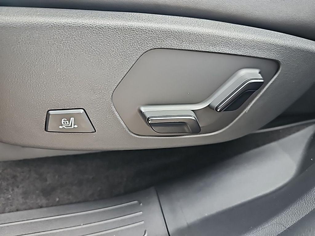 New 2026 White Hyundai Calligraphy image 36