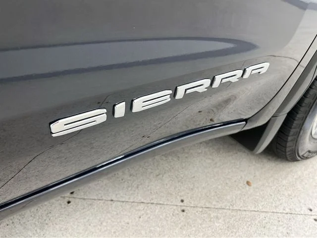 2025 GMC Sierra 1500 SLT - Photo 39
