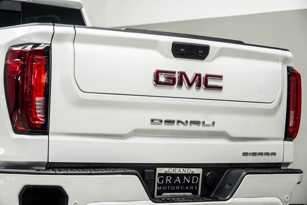 Used 2025 White GMC Denali image 13