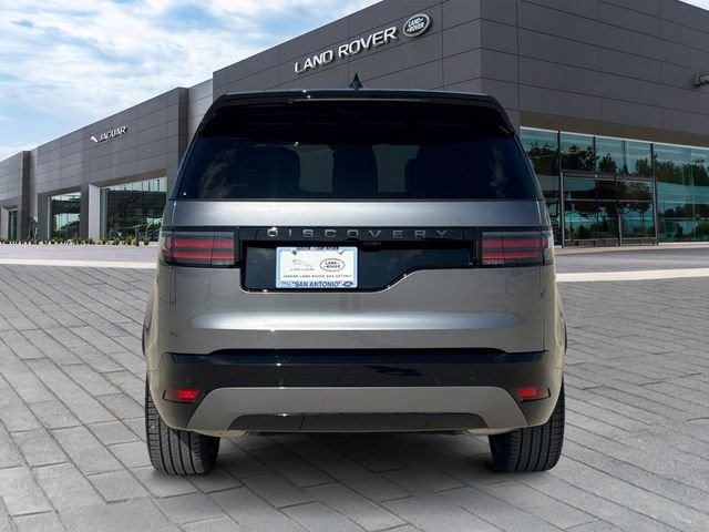 Used 2025 Gray Land Rover Dynamic SE image 4