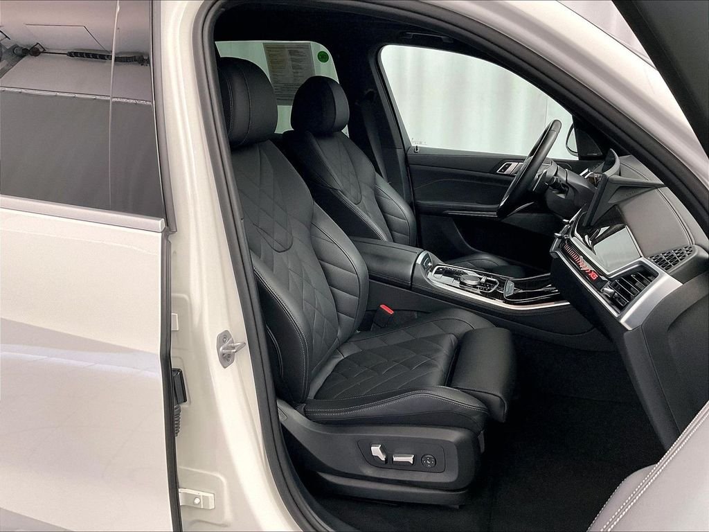 Used 2026 Alpine White BMW xDrive40i image 11