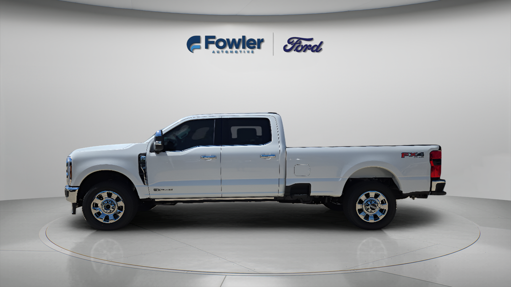 New 2026 Star White Metallic Tri-Coat Ford F-350® Lariat® image 4