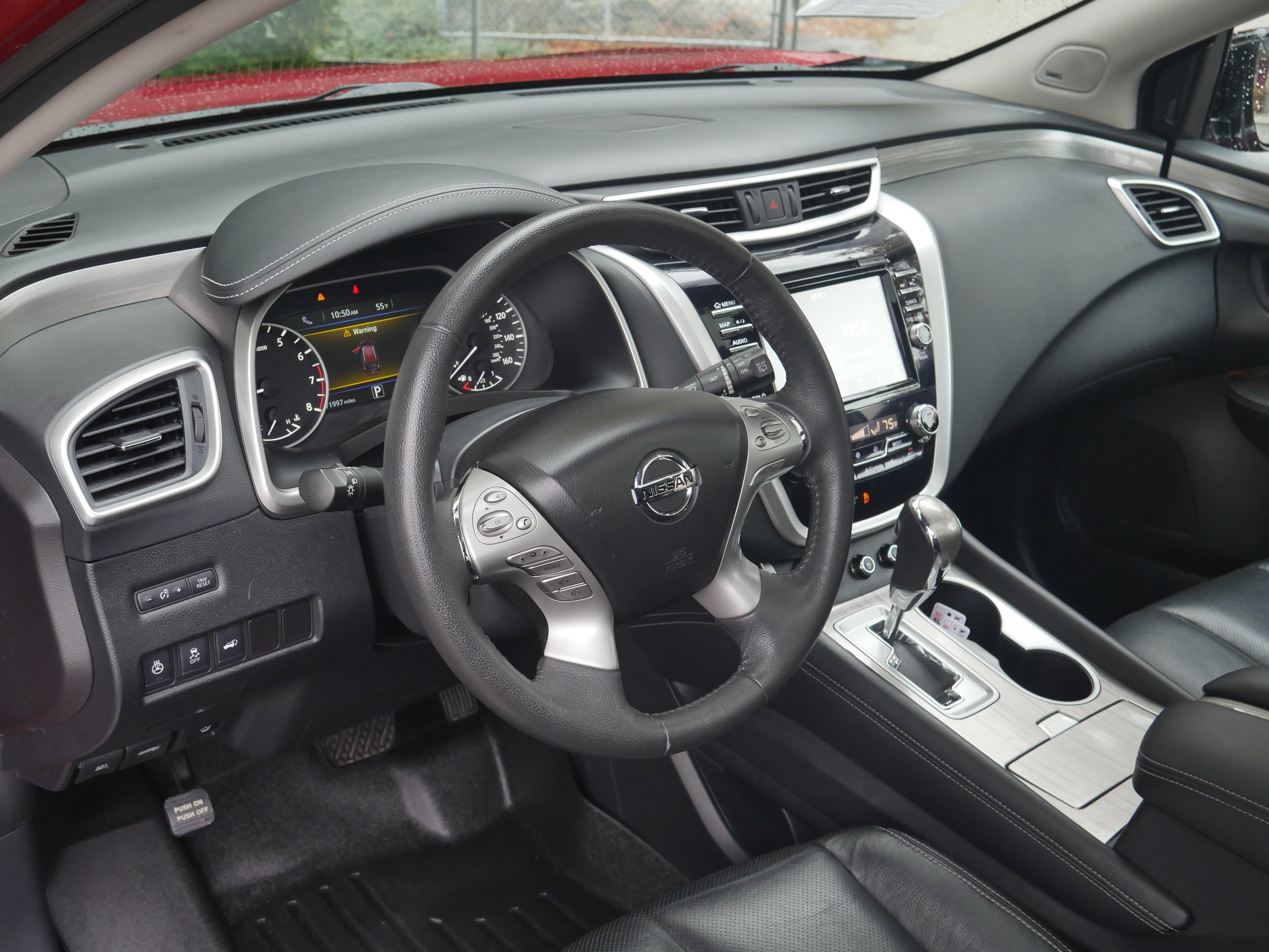 Used 2016 Cayenne Red Metallic Nissan Platinum image 4