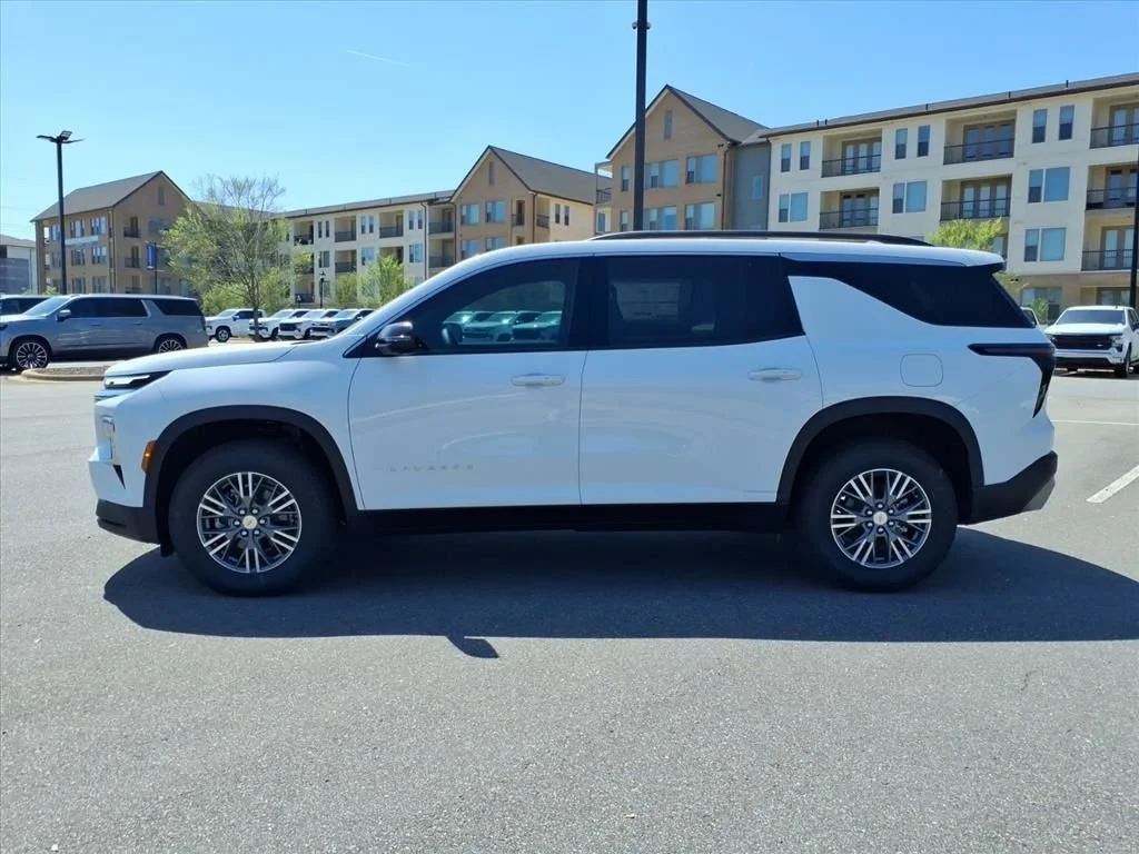 New 2026 Summit White Chevrolet LT image 28