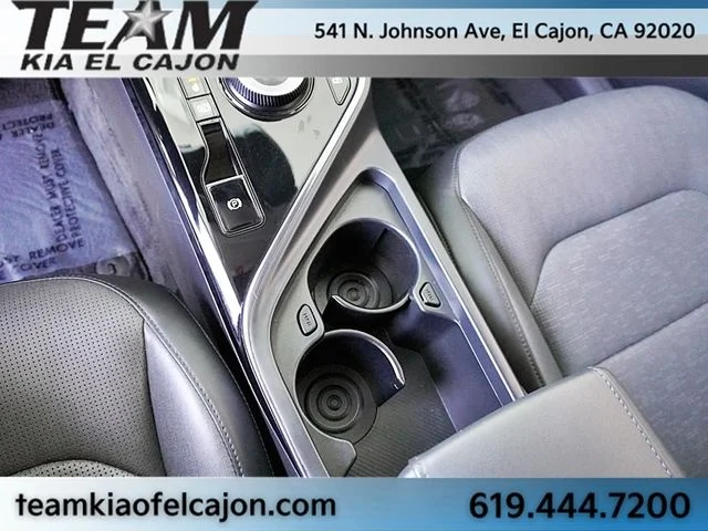 Used 2023 Gray Kia Wave image 33