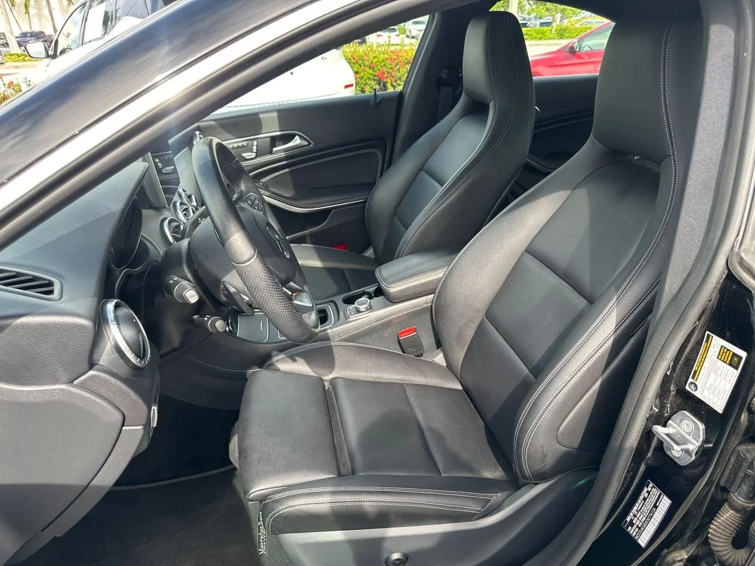 Used 2019 Black Mercedes-Benz 4MATIC® image 15