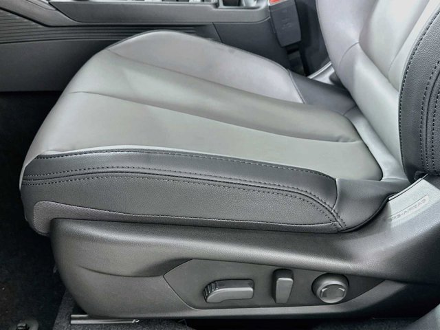 New 2026 ICE SILVER METALLIC Subaru Premium image 18