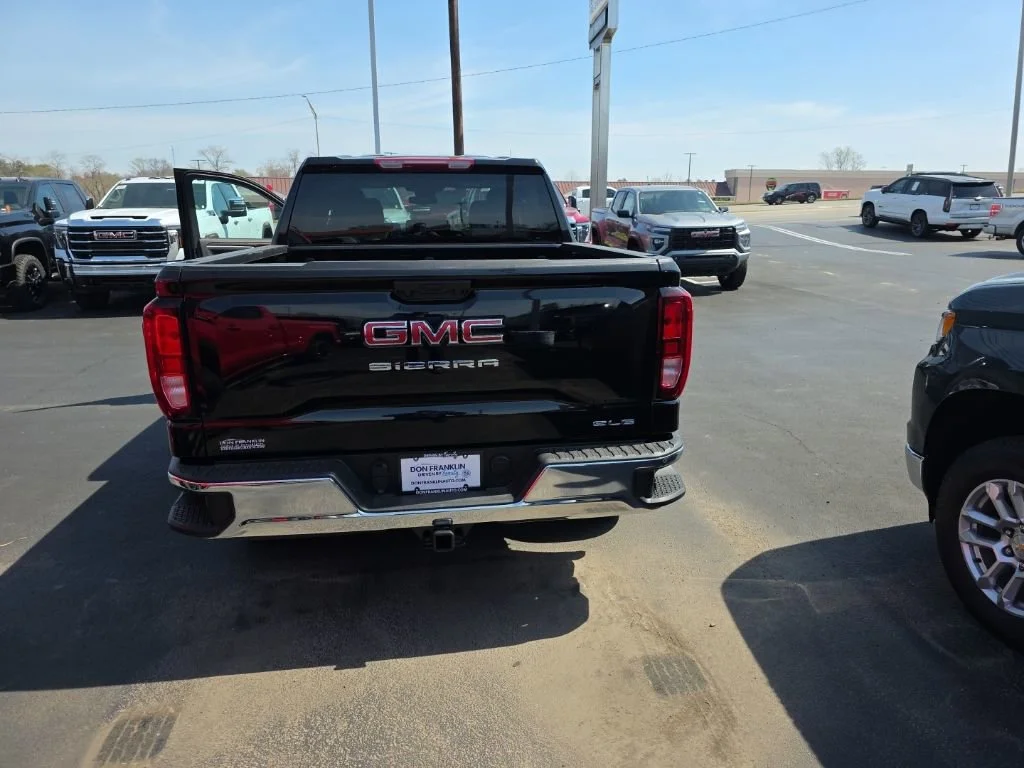 New 2026 Onyx Black GMC SLE image 4