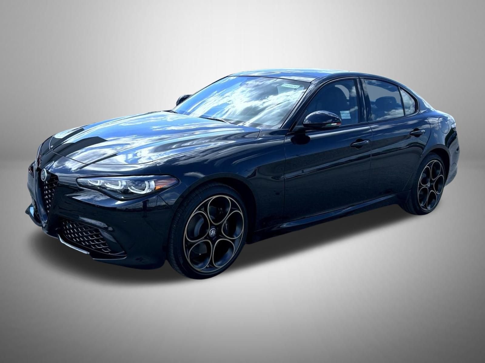 2025 Alfa Romeo Giulia Intensa AWD