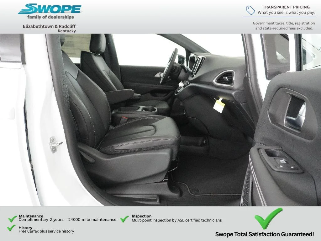 New 2026 Bright White Clear-Coat Exterior Paint Chrysler LX image 9