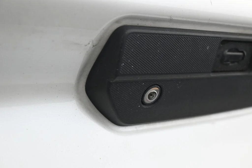 Used 2022 Iridescent Pearl Tricoat Chevrolet LTZ image 38