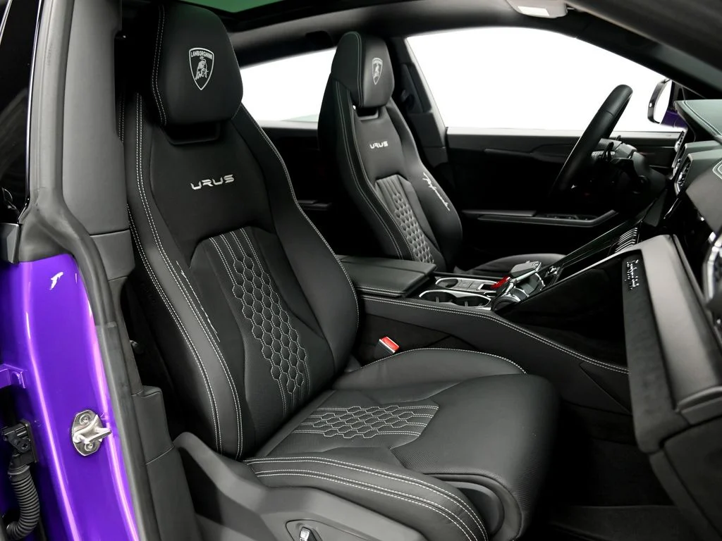 Certified Used 2024 Viola Pasifae Metallic Lamborghini Performante image 15