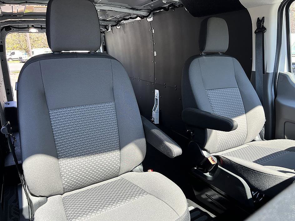 Used 2024 Oxford White Ford Base image 20