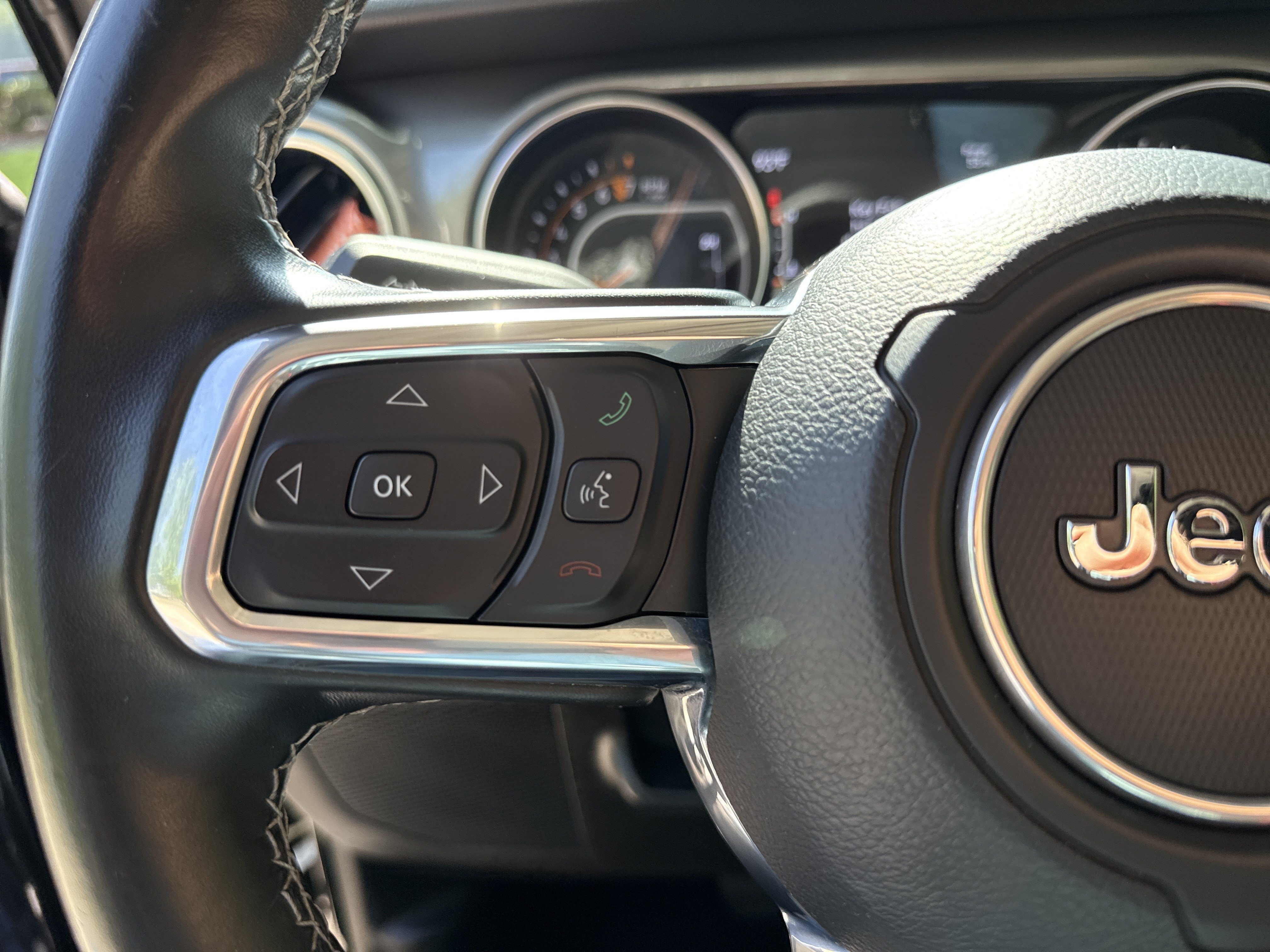 Used 2021 Black Clearcoat Jeep Overland image 25