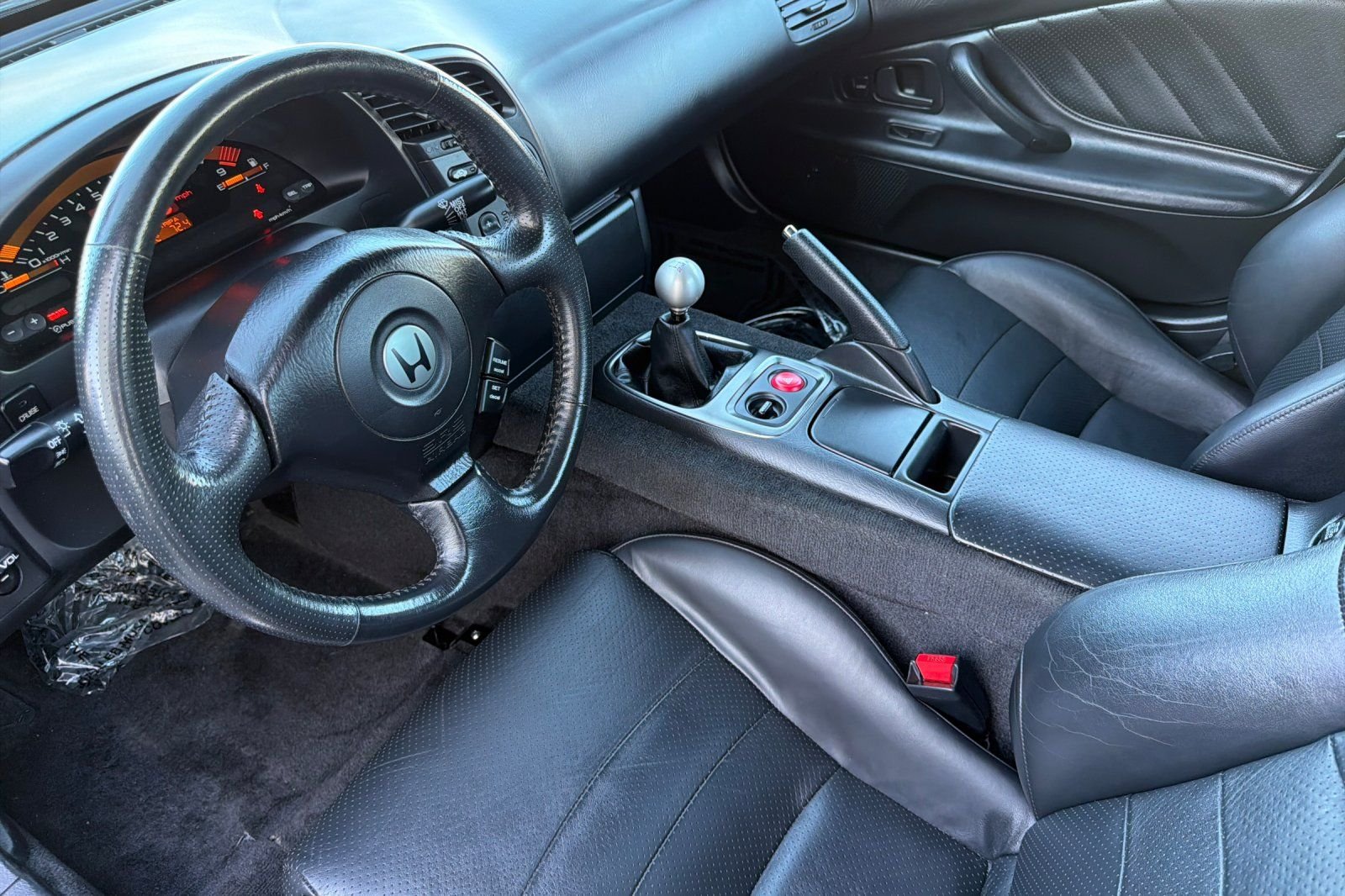 Used 2001  Honda Base image 12