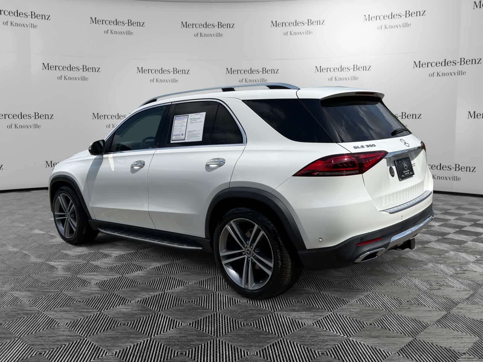 Used 2020 Polar White Mercedes-Benz GLE 350 image 3