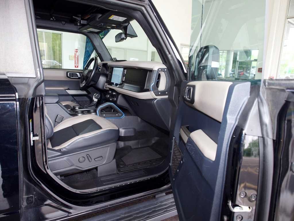 2023 Ford Bronco 4-Door Wildtrak - Photo 30