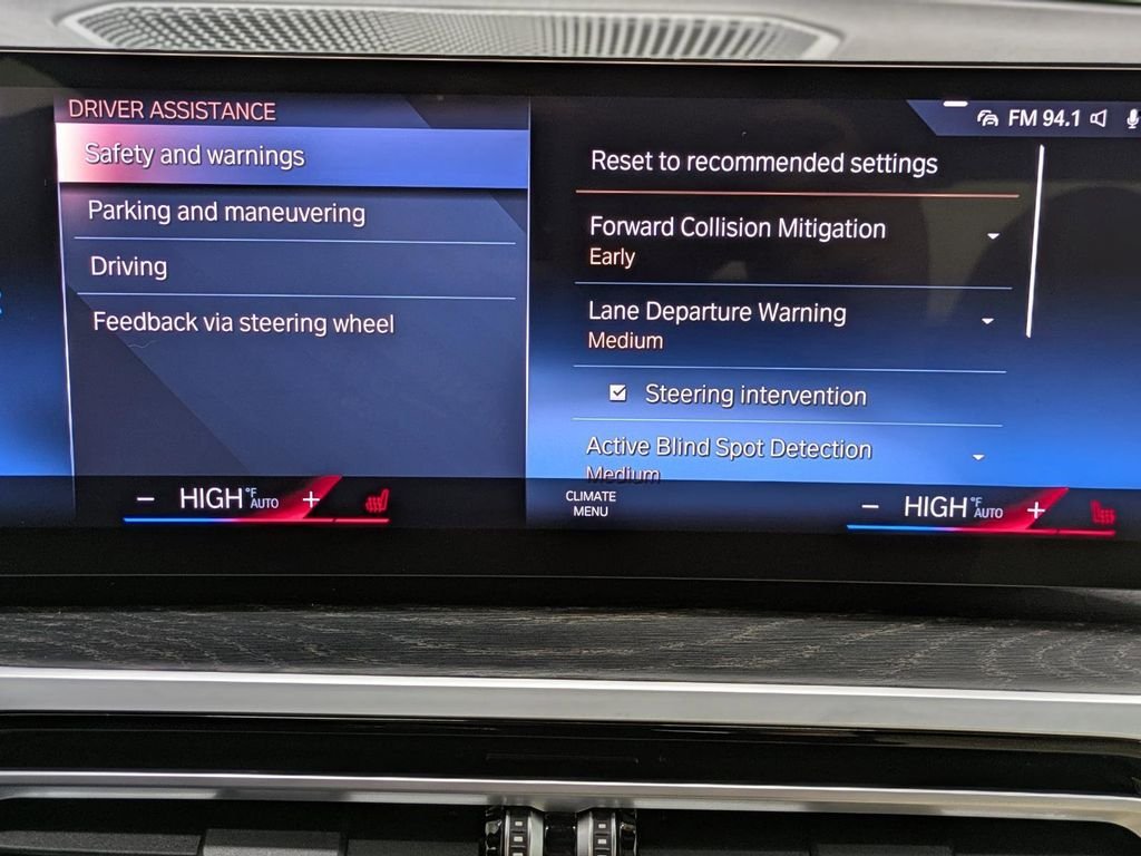 2023 BMW 3 Series 330i - Photo 10
