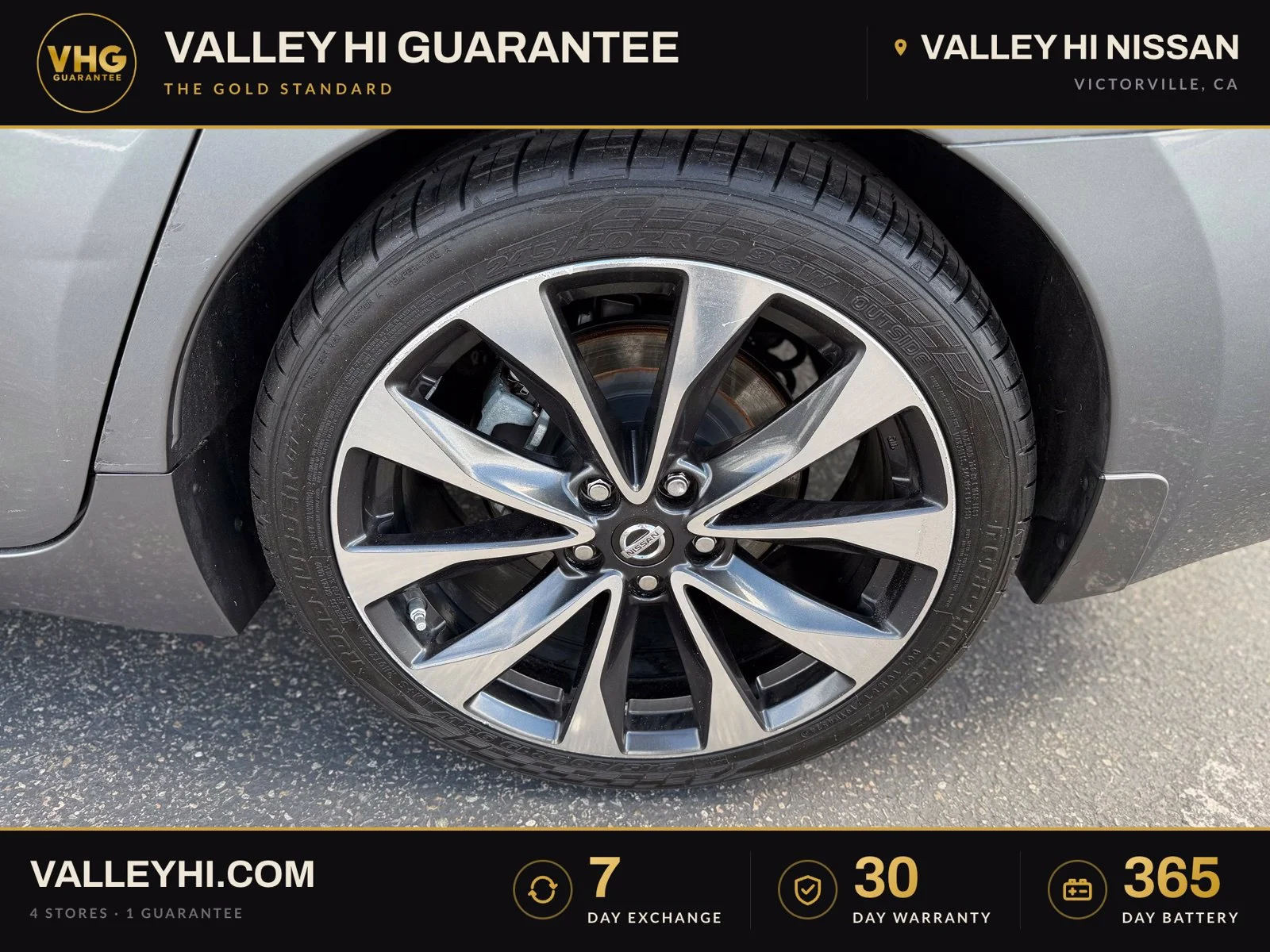 Used 2016 Gray Nissan SR image 12