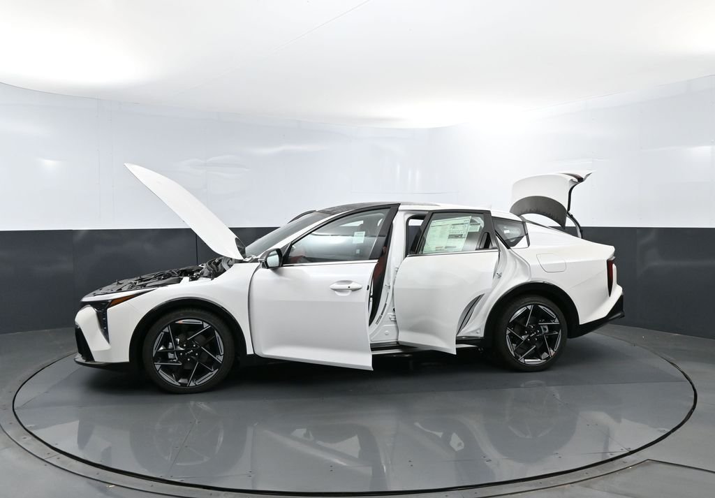 New 2026 Snow White Pearl Kia GT-Line image 29