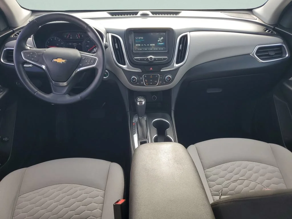 Used 2018 IRIDESCENT PEARL TRICOAT Chevrolet LT image 11