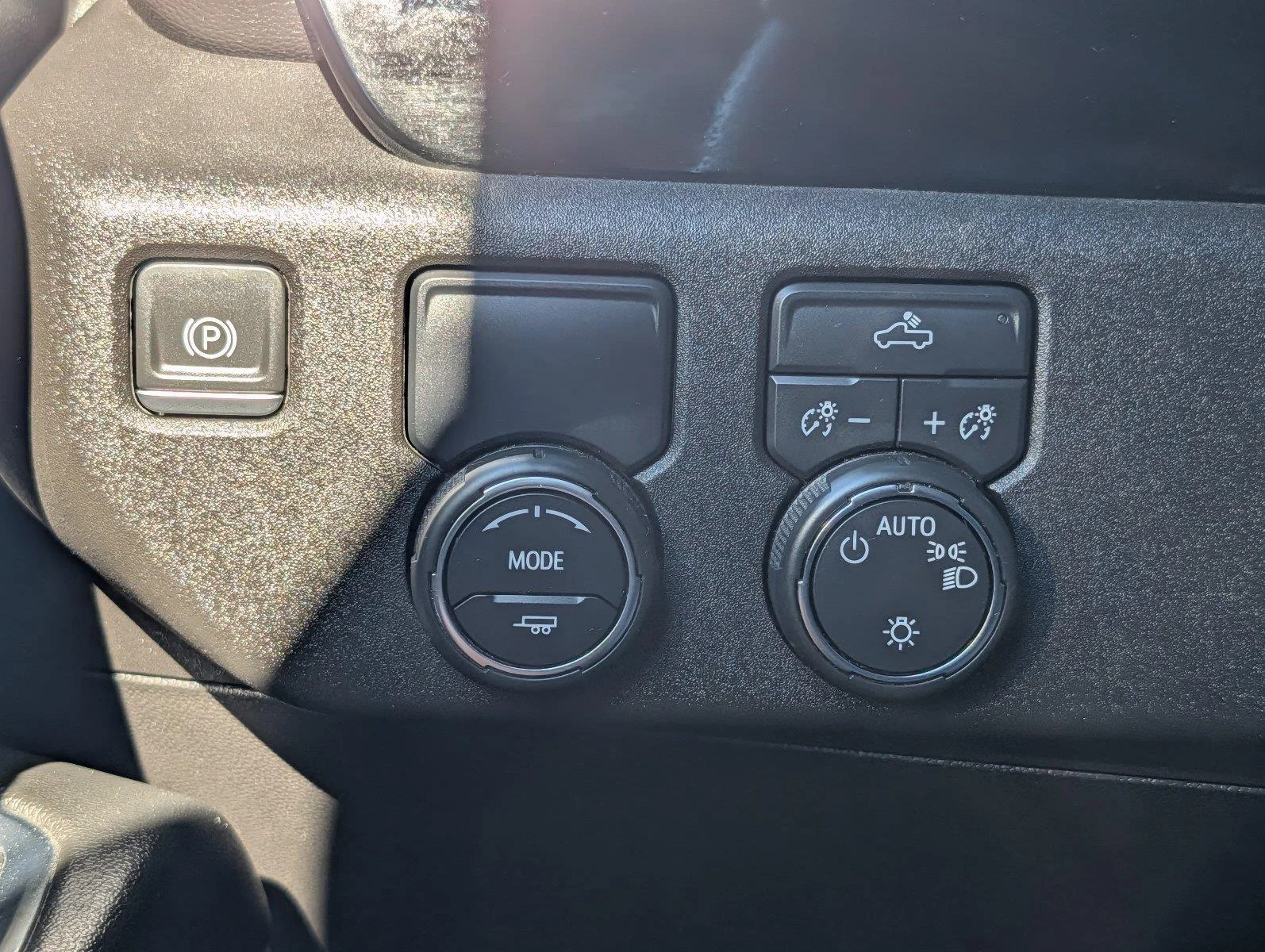 Used 2024 Sterling Gray Metallic Chevrolet LT image 28